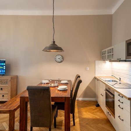 Apart Hotel Zborovska Prague Luaran gambar