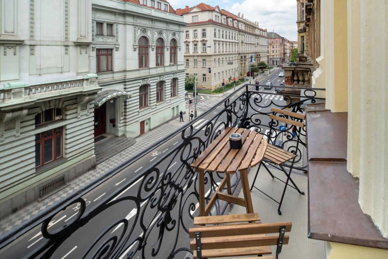 Apart Hotel Zborovska Prague Luaran gambar