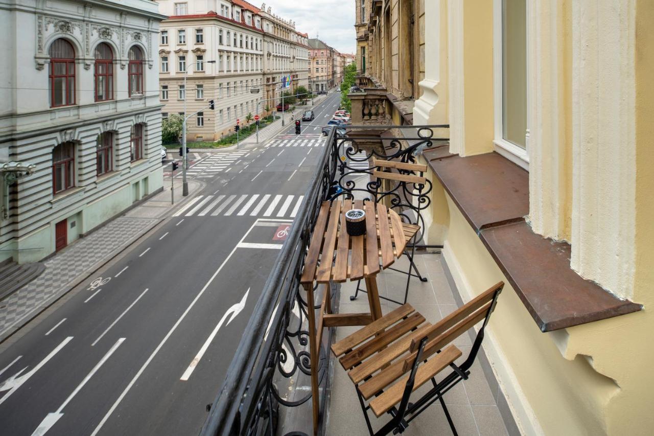 Apart Hotel Zborovska Prague Luaran gambar