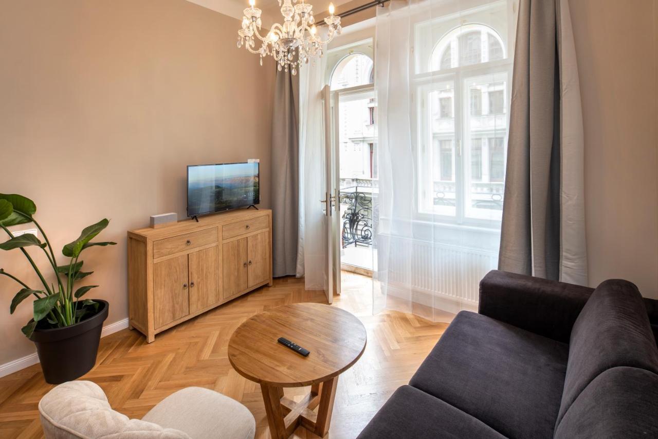 Apart Hotel Zborovska Prague Luaran gambar