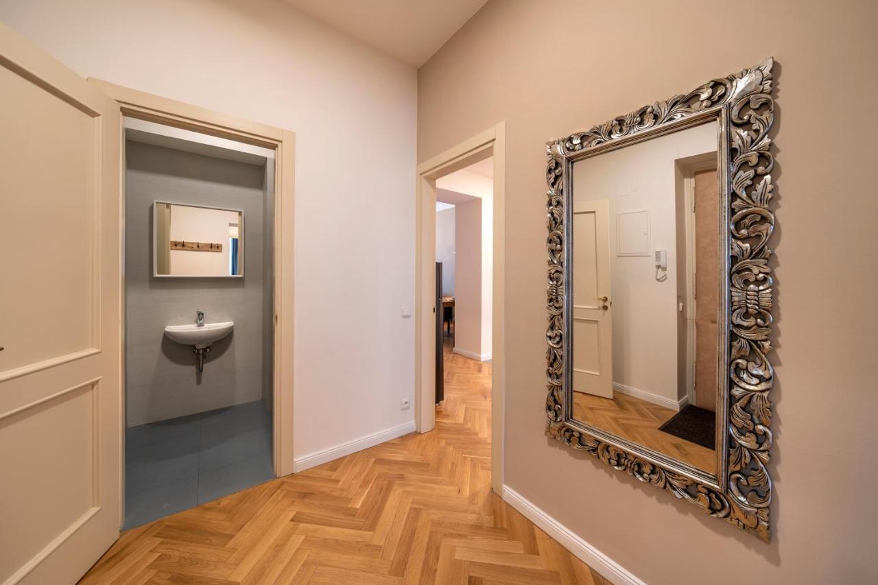 Apart Hotel Zborovska Prague Luaran gambar