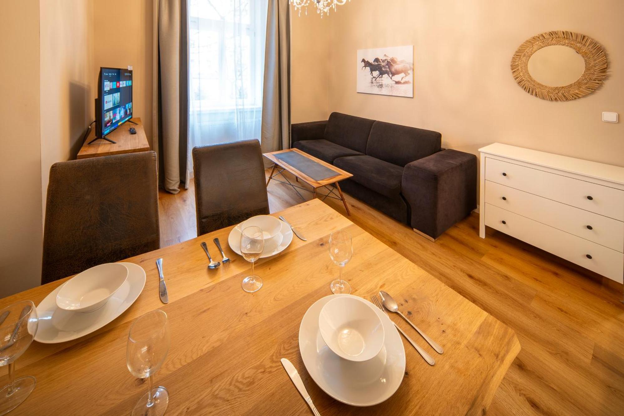 Apart Hotel Zborovska Prague Luaran gambar