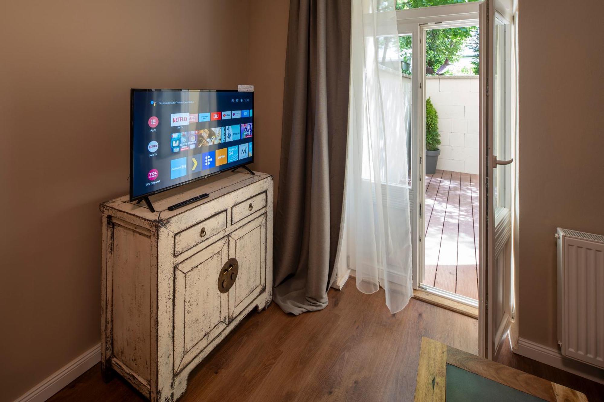 Apart Hotel Zborovska Prague Luaran gambar